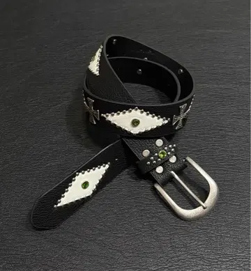 블랙 가죽 벨트 크로스 모티브
