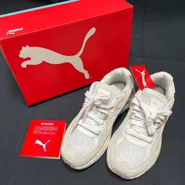 미사용 새상품 SOFT FOAM 푸마 스니커즈 밀레니오 24.0cm