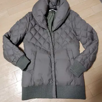 카키 퀼팅 다운 자켓