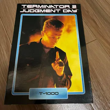 터미네이터 2 저지먼트 데이 T-1000 액션 피규어 NECA