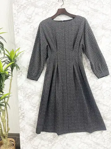 index 새상품급 트위드풍 무릎 기장 원피스