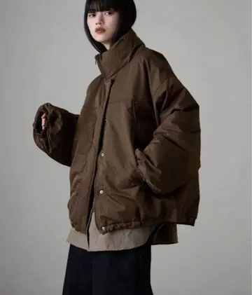 브라운 하이넥 다운 자켓