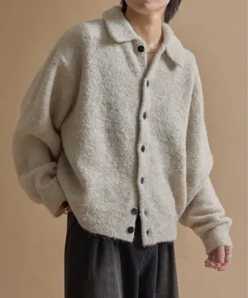 부클 멜란지 루즈 니트 셔츠 베이지