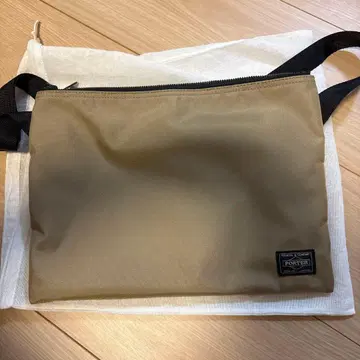 POTER 베이지 나일론 지퍼 파우치