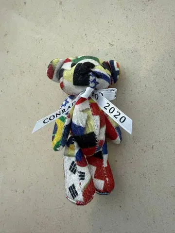 CONRADO 2020 컬러풀 봉제 인형