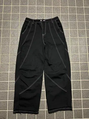 스티치 배기 데님