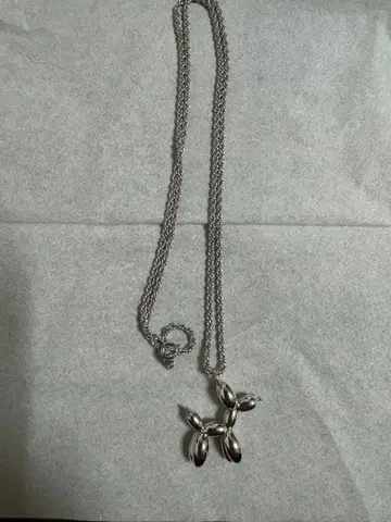 GHOST DIAMOND BALLOON DOGG