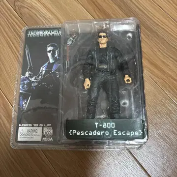 NECA T-800 페스카데로 탈출 피규어