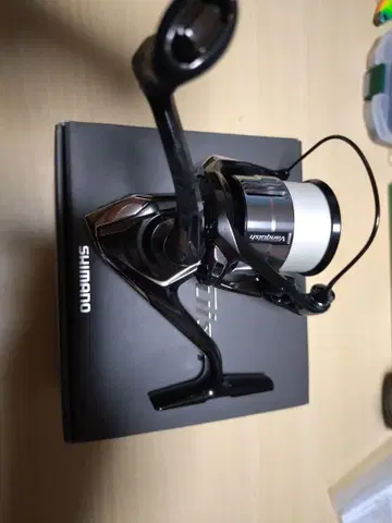 SHIMANO Vanquish 2500SHG 스피닝 릴