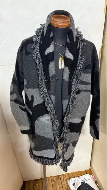 우노 캐시미어 혼방 가운 사이즈 3