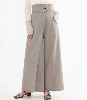 [ 미사용 새상품 택 포함 ] UNITED TOKYO 하카마 팬츠 베이지