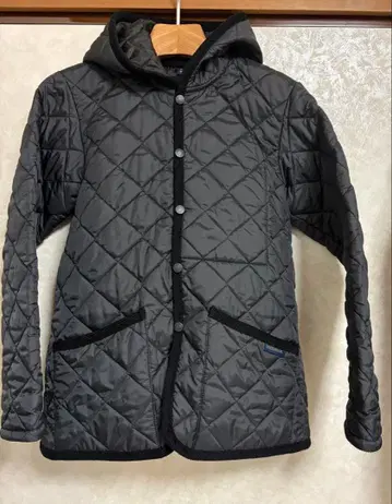 새상품급 LAVENHAM 블랙 퀼팅 자켓