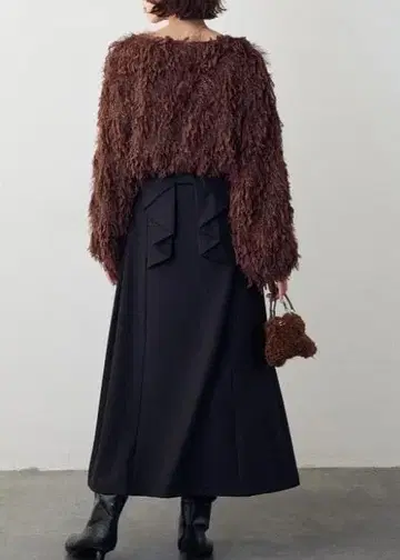 새상품 백리본 세미 플레어 스커트 블랙 frene