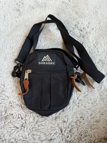 GREGORY 블랙 사코슈 S 사이즈
