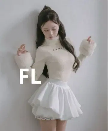 Darich 볼륨 벌룬 미니 스커트 FL 화이트