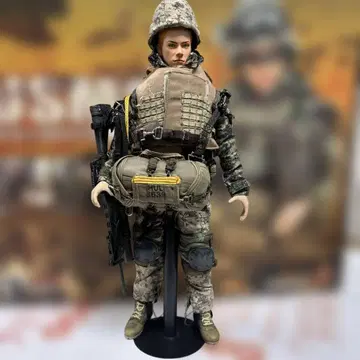 1/6 USMC 낙하산 여성 병사 (핫토이즈)