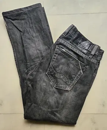 새상품급 Cult of Individuality 데미지 블랙 데님 팬츠