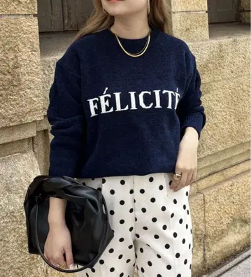 prose verse (프로즈베일) 자카드 로고 니트