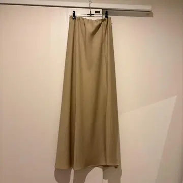 GALLARDAGALANTE 베이지 플레어 스커트