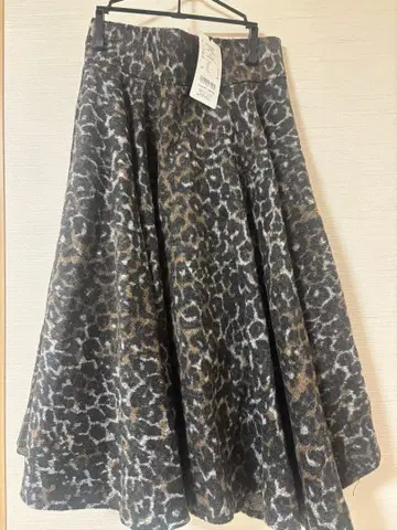 택 포함 미사용 새상품 어반 리서치 ROSSO 스커트 사이즈 38