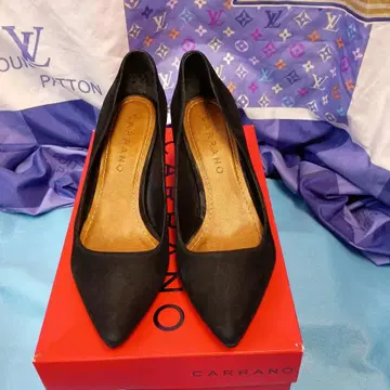 멋진 블랙 펌프스