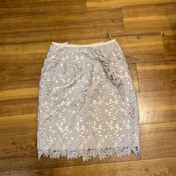 아푸와이저 리셰 그레이 꽃무늬 레이스 타이트 스커트