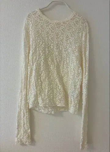 페이즐리 스트레치 레이스 풀오버 내추럴