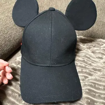 미키마우스 귀 달린 블랙 캡