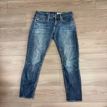 AG THE NIKKI CROP 데님 23인치 크롭 스트레치