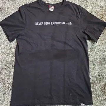 THE NORTH FACE 블랙 T셔츠