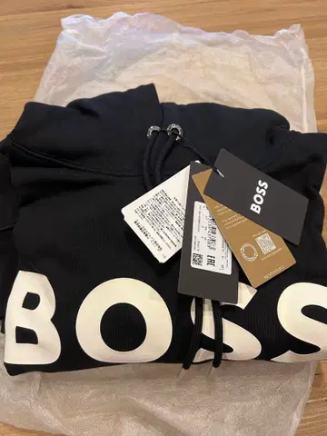 BOSS 블랙 후드티 L 사이즈