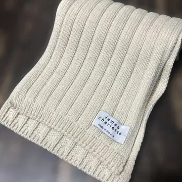 제임스 샬롯 아이보리 니트 머플러