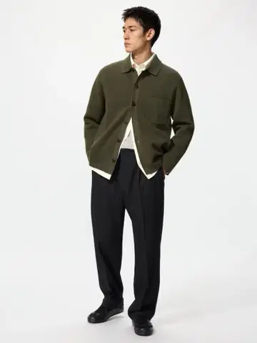 새상품 유니클로 턱 와이드 팬츠 슬랙스 블랙 M