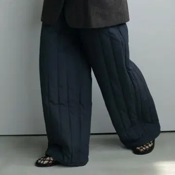 새상품 anuke 패딩 루즈 팬츠