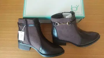 by 키다리 아저씨 숏부츠 브라운