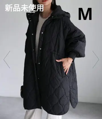 미사용 새상품 드로스트 개더 퀼팅 코트 M