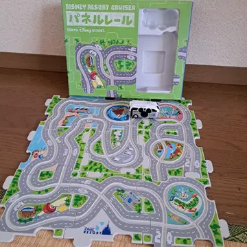 디즈니 리조트 크루저 패널 레일