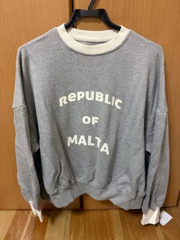 CYNICAL 로고 맨투맨