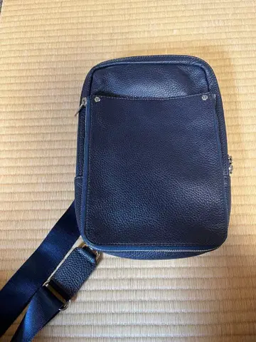 L.E.D.BITES 남성용 천연 가죽 바디백