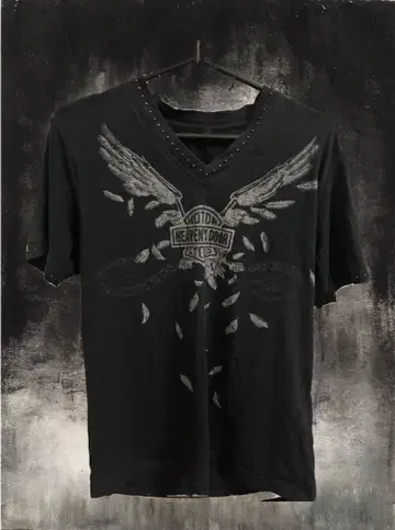 헤븐리 도어 V넥T셔츠 블랙 펑크