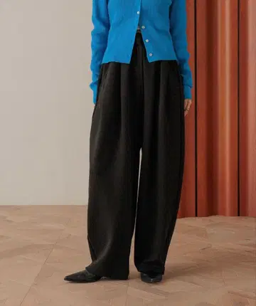 미사용 새상품 LOWRYS FARM 컷 이지 코쿤 팬츠 블랙 S