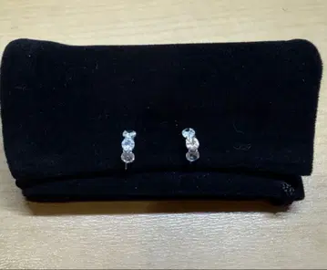 K14WG 블루 문스톤 귀찌