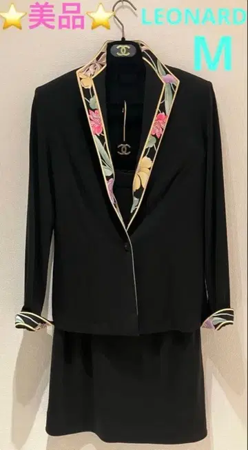 새상품급 LEONARD 블랙스 정장 꽃무늬 M
