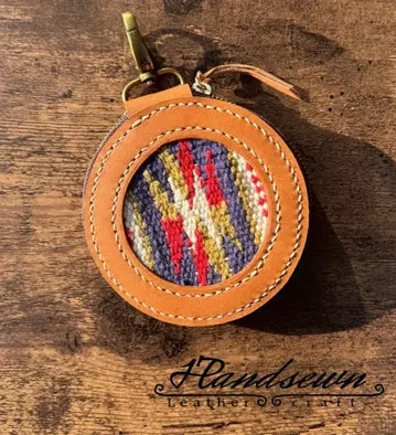 핸드메이드 오르테가 무늬 원형 파우치