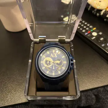 Armani Exchange 손목시계