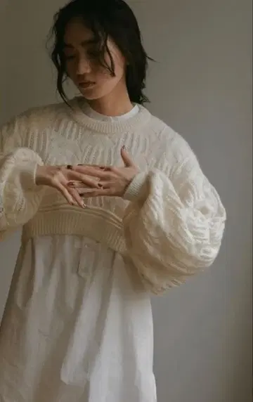 CASA FLINE 볼륨 슬리브 크로셰 상의