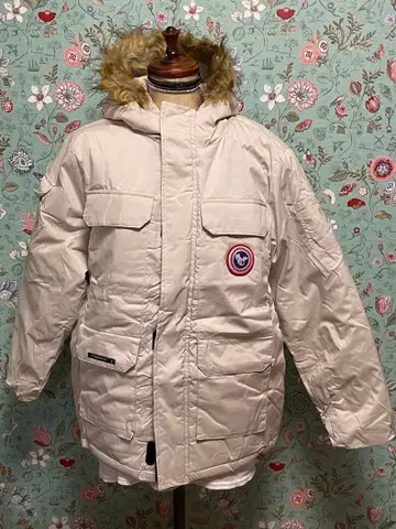 미사용 새상품 L 사이즈 화이트 다운 코트