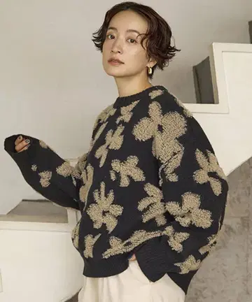 7게이지 파일 자카드 꽃 패턴 니트 풀오버