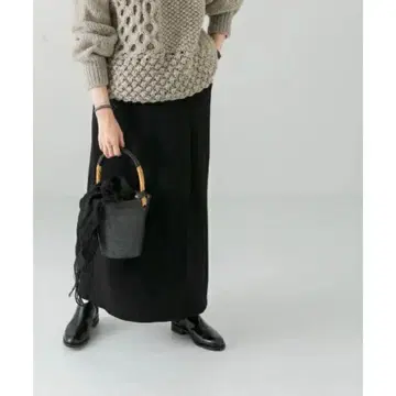 카구레 울 스트레이트 스커트