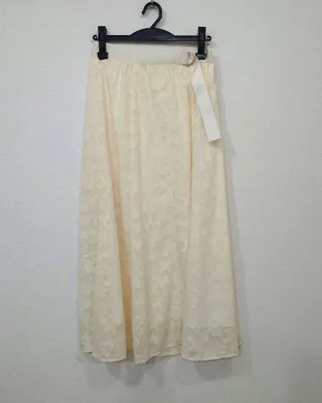 아이보리 롱 스커트 사이즈 38